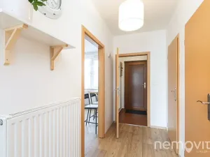 Prodej bytu 3+1, Unhošť, V Zahradách, 74 m2