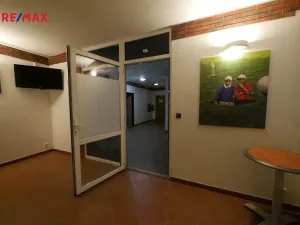 Pronájem kanceláře, Lety, Pražská, 16 m2