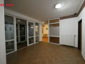 Pronájem kanceláře, Lety, Pražská, 16 m2