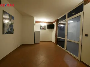 Pronájem kanceláře, Lety, Pražská, 16 m2