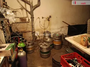 Pronájem obchodního prostoru, Praha - Libeň, Davídkova, 92 m2