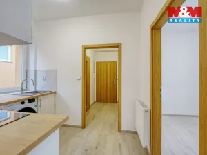Pronájem bytu 2+kk, Plzeň - Jižní Předměstí, Husova, 45 m2
