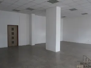 Pronájem obchodního prostoru, Holešov, nám. Dr. E. Beneše, 80 m2