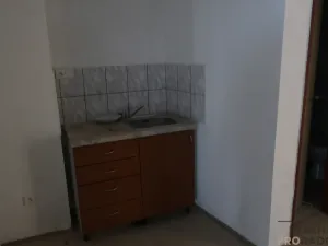 Pronájem obchodního prostoru, Holešov, nám. Dr. E. Beneše, 80 m2