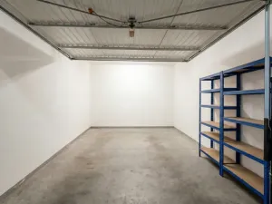 Prodej ubytování, Praha, Plzeňská, 35 m2