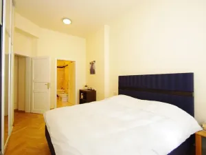 Pronájem bytu 3+1, Praha - Vinohrady, Polská, 100 m2