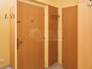 Pronájem bytu 2+kk, Beroun - Beroun-Město, Nad Paloučkem, 48 m2