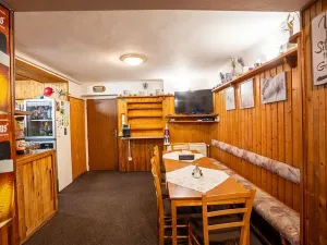 Prodej ubytování, Strážné, 450 m2