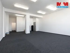 Prodej kanceláře, Bruntál, nám. Míru, 720 m2
