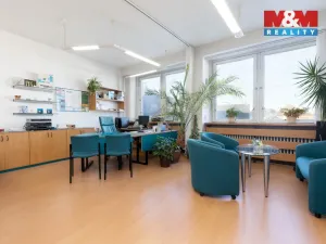 Prodej kanceláře, Bruntál, nám. Míru, 720 m2