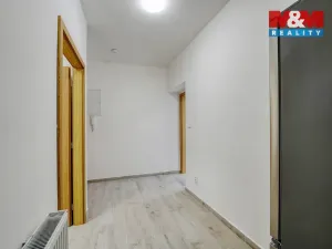 Pronájem bytu 2+kk, Plzeň - Jižní Předměstí, Husova, 44 m2