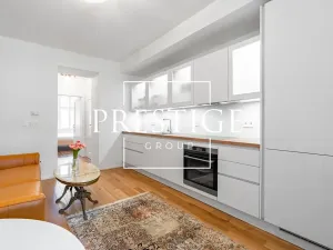 Pronájem bytu 2+kk, Praha - Smíchov, Plzeňská, 36 m2