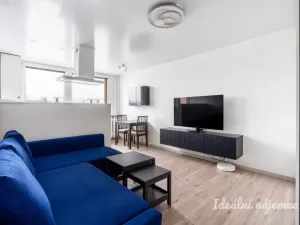 Pronájem bytu 2+kk, Praha - Modřany, Lysinská, 32 m2