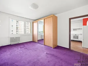 Pronájem bytu 2+kk, Pardubice - Zelené Předměstí, nábřeží Závodu míru, 49 m2