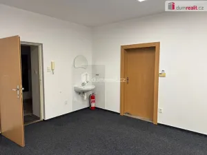 Pronájem komerční nemovitosti, Vítkov, náměstí Jana Zajíce, 31 m2