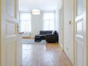 Pronájem bytu 2+kk, Praha - Nové Město, Pod Slovany, 58 m2