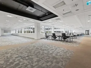 Pronájem kanceláře, Praha - Smíchov, Radlická, 363 m2