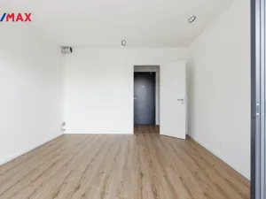 Prodej bytu 1+kk, Kladno - Dubí, Ke křížku, 31 m2