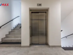 Prodej bytu 1+kk, Kladno - Dubí, Ke křížku, 31 m2