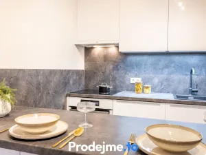 Pronájem bytu 2+1, Praha - Smíchov, Bieblova, 58 m2