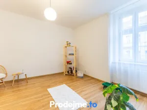 Pronájem bytu 2+1, Praha - Smíchov, Bieblova, 58 m2