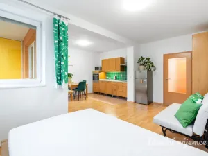 Pronájem bytu 1+kk, Praha - Kyje, Sicherova, 33 m2