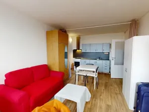 Pronájem bytu 2+kk, Praha - Troja, Olštýnská, 37 m2