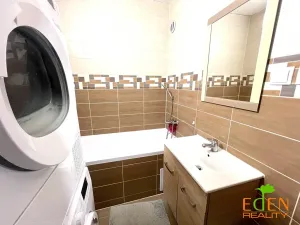 Prodej bytu 3+1, Plzeň, Bzenecká, 65 m2