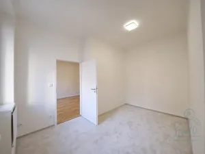 Pronájem bytu 2+kk, Praha - Vršovice, Oblouková, 54 m2