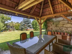 Prodej rodinného domu, Nevřeň, 200 m2