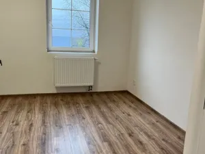 Pronájem bytu 3+1, Dvorce, Komenského, 76 m2