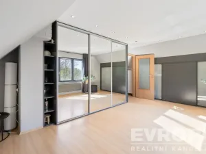 Prodej rodinného domu, Tuchoměřice, Pod Hájem, 205 m2