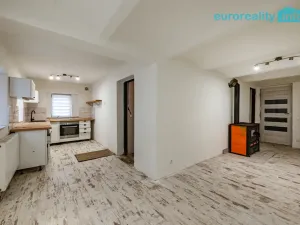 Prodej rodinného domu, Kraslice - Černá, 192 m2