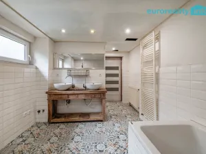 Prodej rodinného domu, Kraslice - Černá, 192 m2