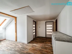 Prodej rodinného domu, Kraslice - Černá, 192 m2