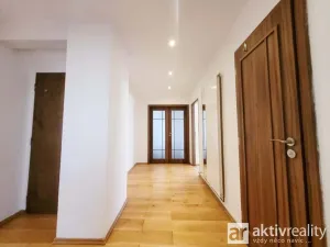 Pronájem rodinného domu, Neratovice, Nerudova, 220 m2