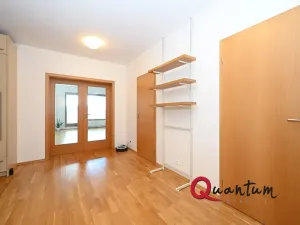 Pronájem bytu 3+kk, Praha - Vokovice, Tibetská, 135 m2