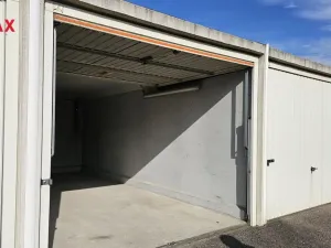 Pronájem garáže, Praha, Zakrytá, 17 m2