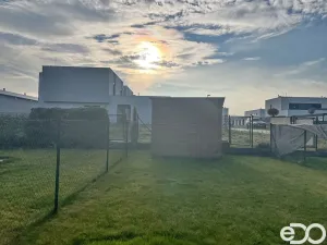 Pronájem rodinného domu, Vestec, U Hrubých, 158 m2