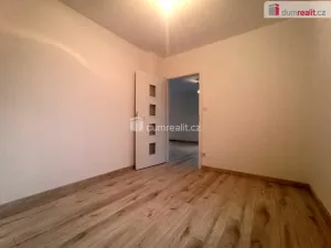 Pronájem bytu 2+1, Karlovy Vary - Doubí, Lesní, 58 m2