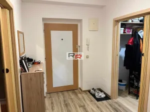 Prodej bytu 2+kk, Nové Sady, Družební, 62 m2