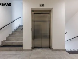 Prodej bytu 1+kk, Kladno - Dubí, Ke křížku, 31 m2