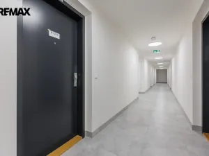 Prodej bytu 1+kk, Kladno - Dubí, Ke křížku, 31 m2