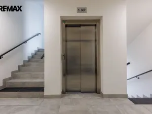 Prodej bytu 1+kk, Kladno - Dubí, Ke křížku, 31 m2