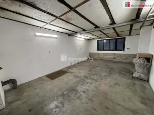 Pronájem garáže, Luhačovice, V Drahách, 30 m2