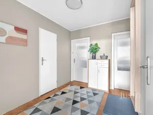 Pronájem bytu 3+1, Praha - Háje, Kosmická, 72 m2