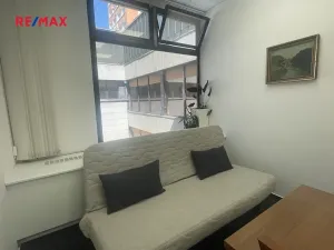 Pronájem kanceláře, Praha - Libeň, Podvinný mlýn, 17 m2