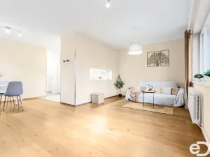 Prodej bytu 3+1, Unhošť, Na Rybníčku, 66 m2