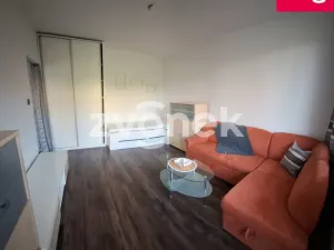 Pronájem bytu 1+1, Otrokovice, Obchodní, 35 m2