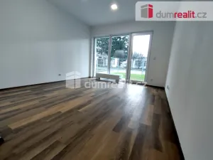 Pronájem bytu 1+kk, Otrokovice, tř. Spojenců, 36 m2